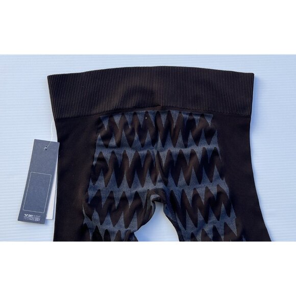 Roxy Women’s Stunner Seamless Capri Leggings ARJNP03064 –Moisture Wicking Yoga M - Picture 6 of 7